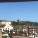 Granby House Apartments, 3, In The Old Town, Sea And Castle Views 5 Minutes Walk To South Bay