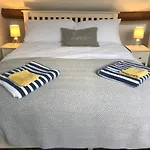 Granby House Apartments, 3, In The Old Town, Sea And Castle Views 5 Minutes Walk To South Bay Lejlighed Scarborough