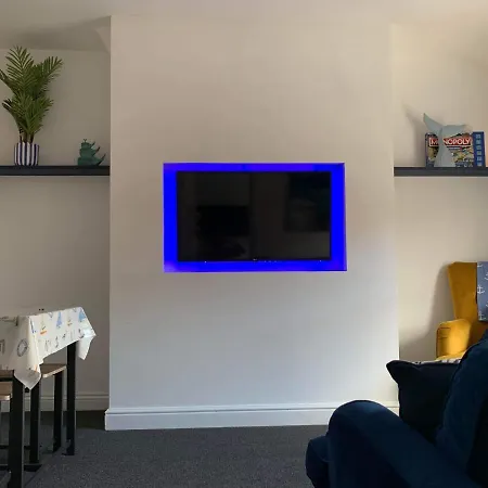 Apartment Granby House Apartments, 3, In The Old Town, Free On Street Parking Included