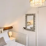 Granby House Apartments, 3, In The Old Town, Sea And Castle Views 5 Minutes Walk To South Bay 아파트 *