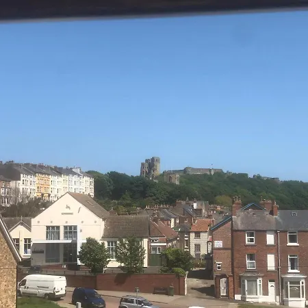 Granby House Apartments, 3, In The Old Town, Free On Street Parking Included Sea And Castle Views